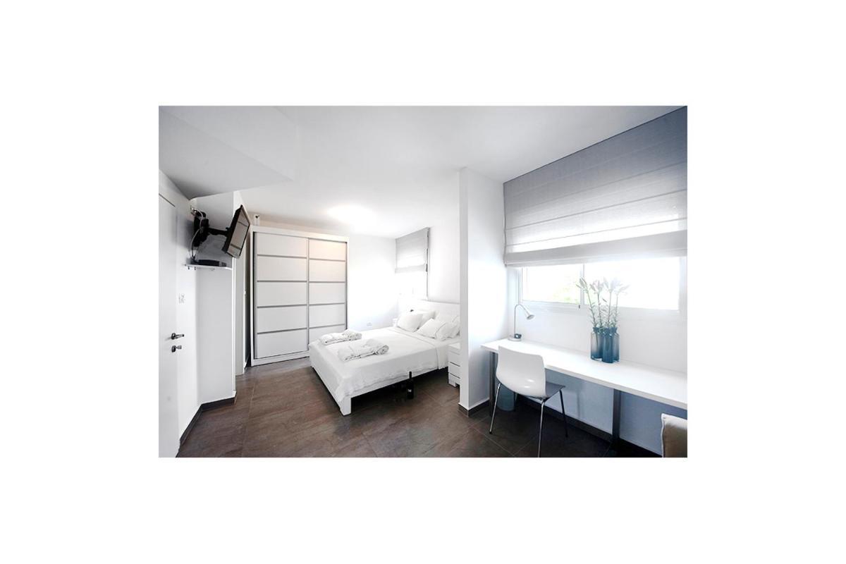 Boutique Apartment "Facing The Sea" Haifa Exterior foto